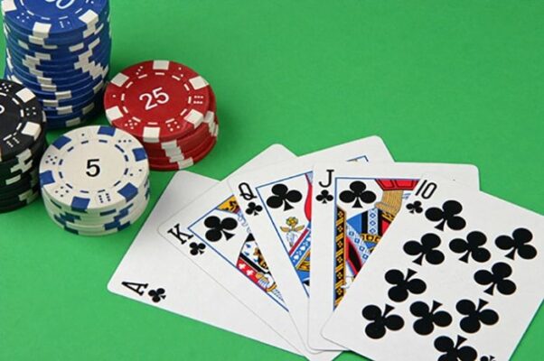 Những game bài đáng chơi nhất tại nhà cái UK88 